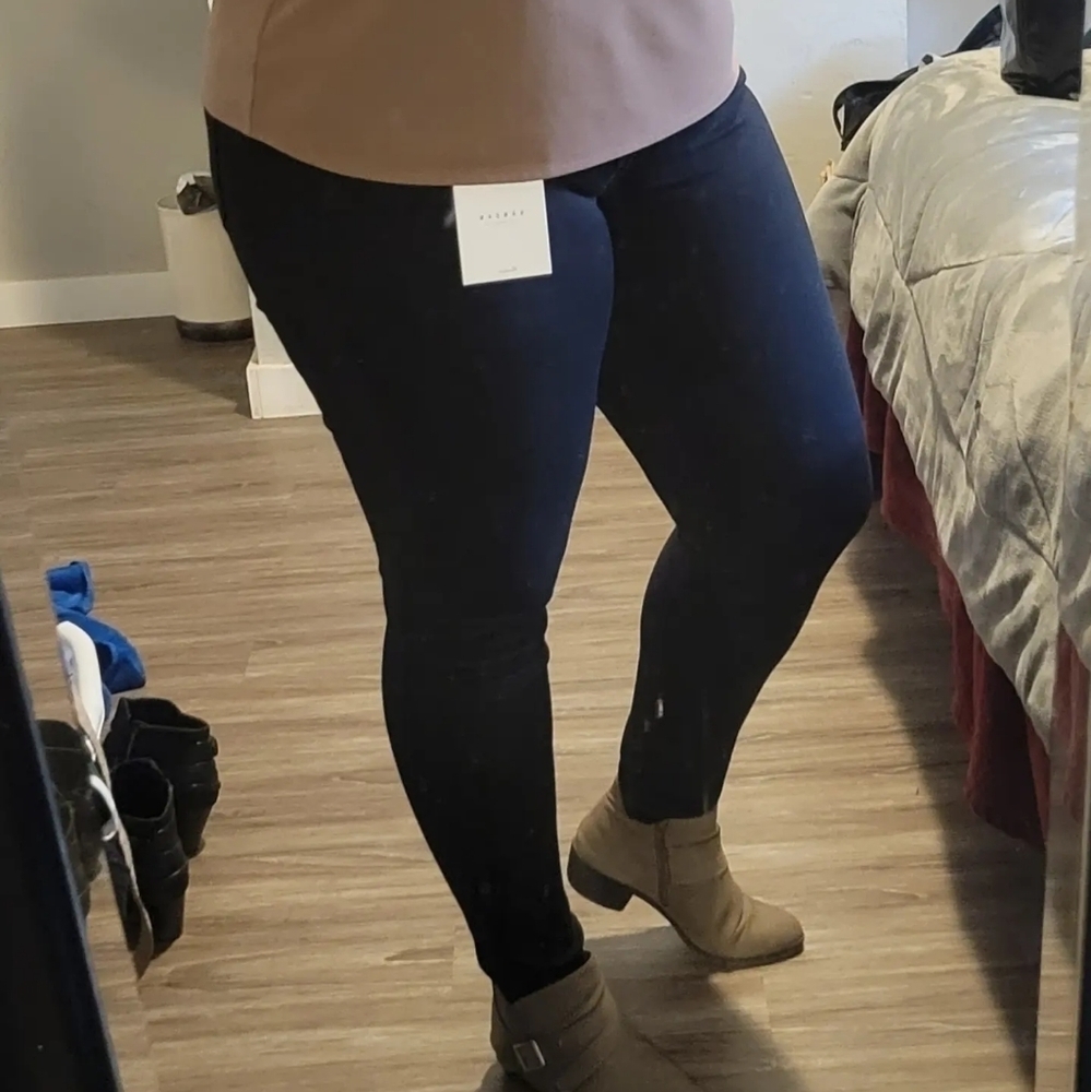 NWT KanCan Skinny Jeans